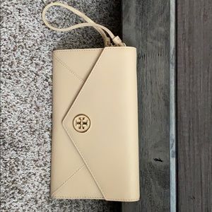 Tory Burch wallet